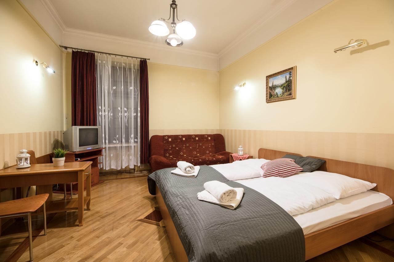 Golden Lion Guest Rooms Szewska 19 — Photos 2